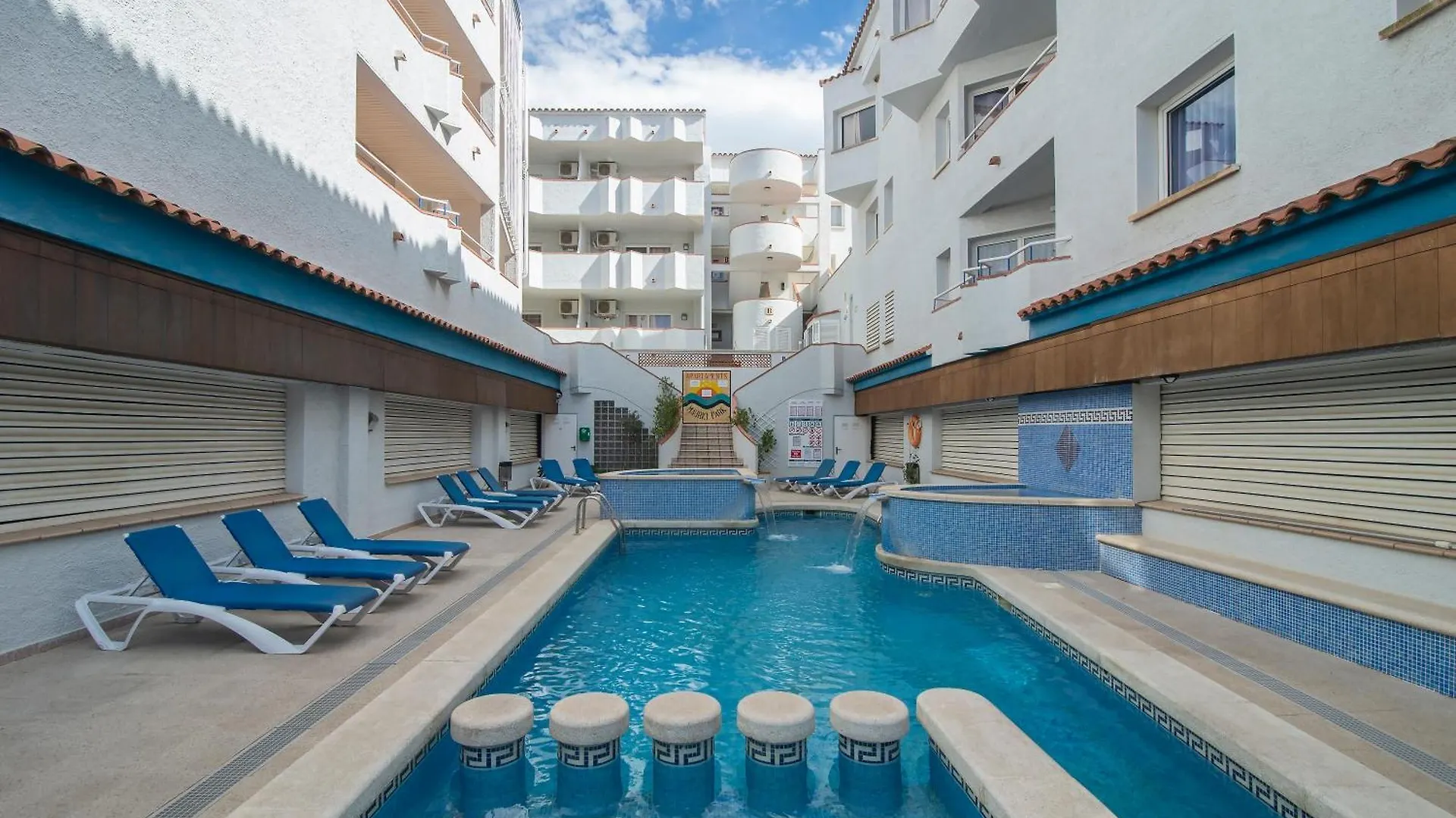Apartamentos Empuriabrava Maurici Park Spain