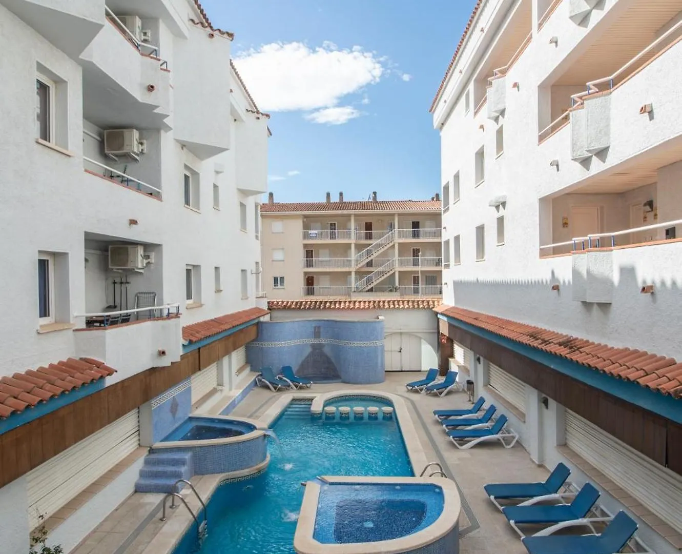 Apartamentos Empuriabrava Maurici Park